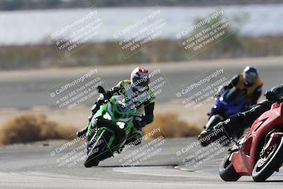 media/Nov-16-2025-Race Pace (Sun) [[8c5fa54630]]/Non Verified Riders (1st 20 Minutes)/1-Turn 14 (10am)/